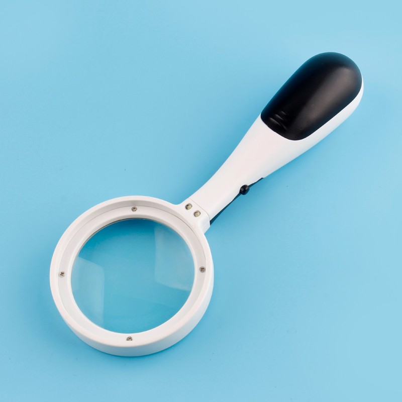 Handheld reading magnifier with green glass lens 4*65MM led lights