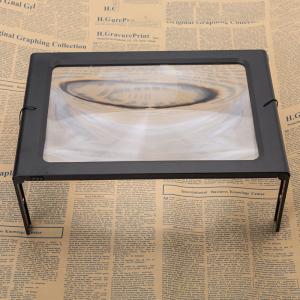 Hot sale hand free Large full page seniors reading magnifier 3X with led lights folding manifier fresnel lens