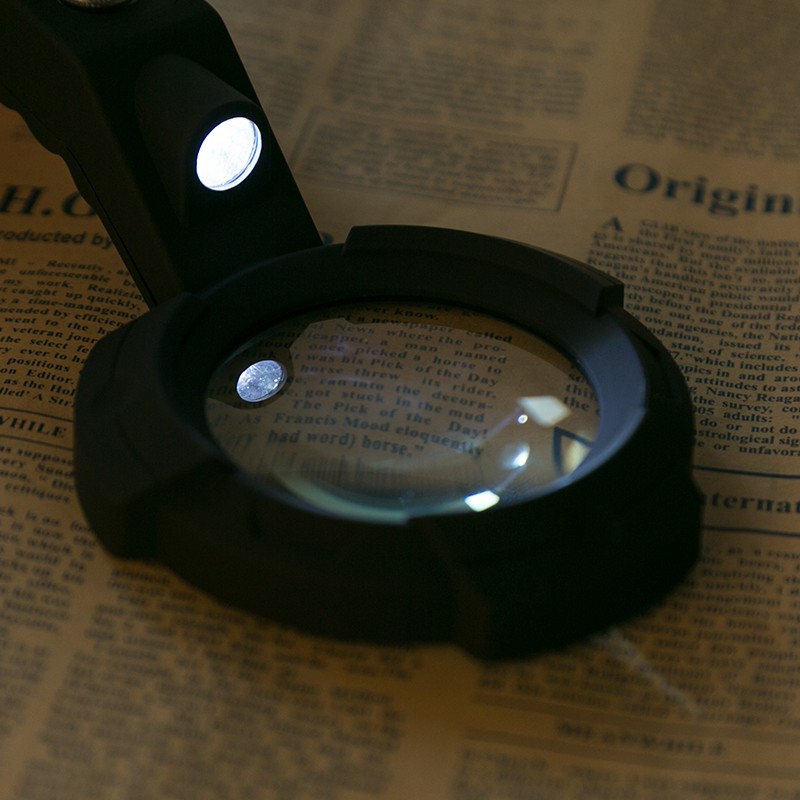 New design handheld magnifier with LED and UV lights magnifier 6X